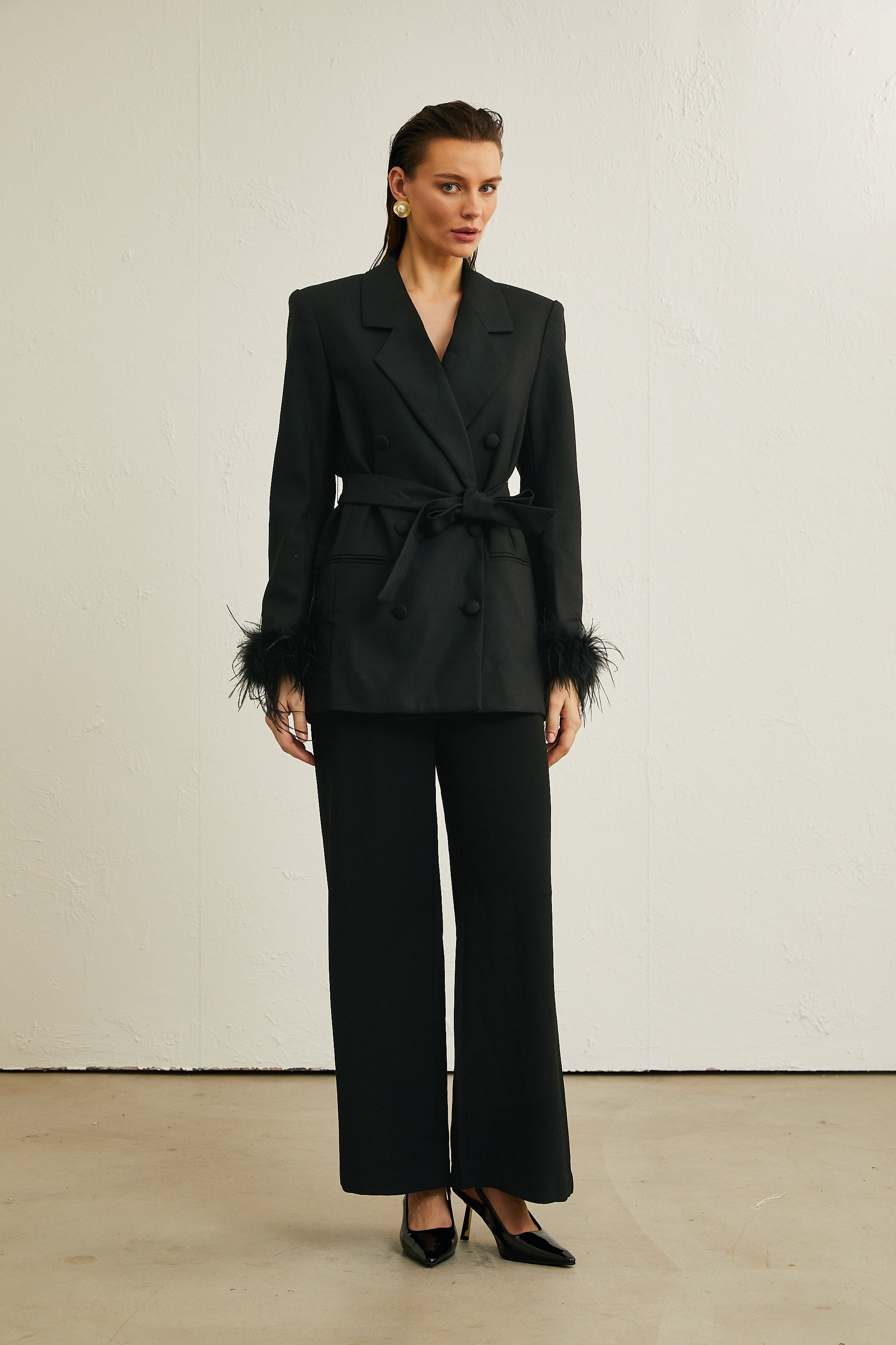 Μαύρο Μπουφάν Bennett Με Διπλό Στήθους Και Ζώνη