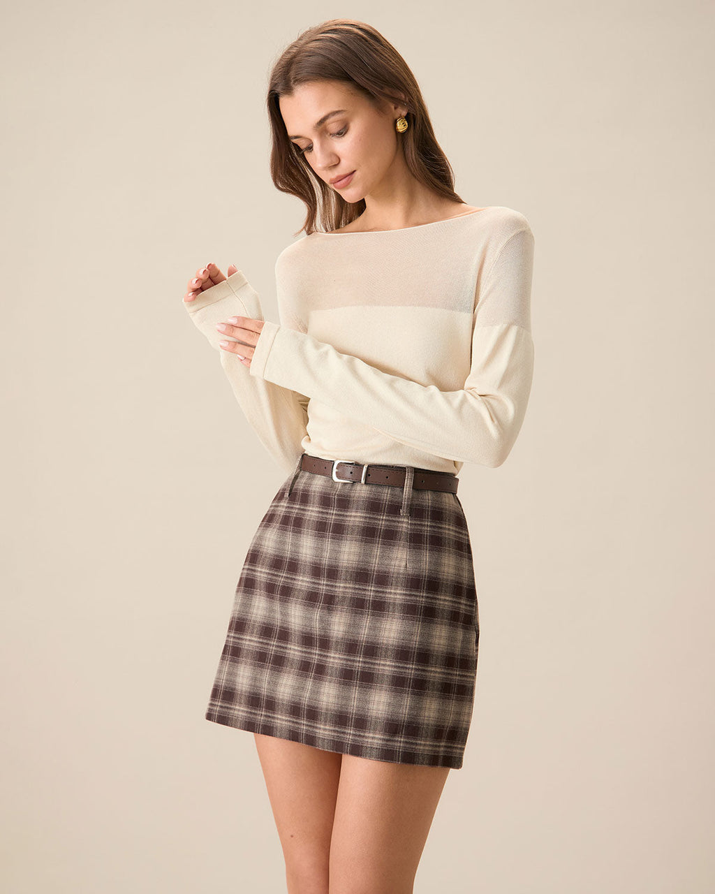 Μπεζ Πλεκτό Τοπ Με Λαιμόκοψη Σε Διάφανο Χρώμα