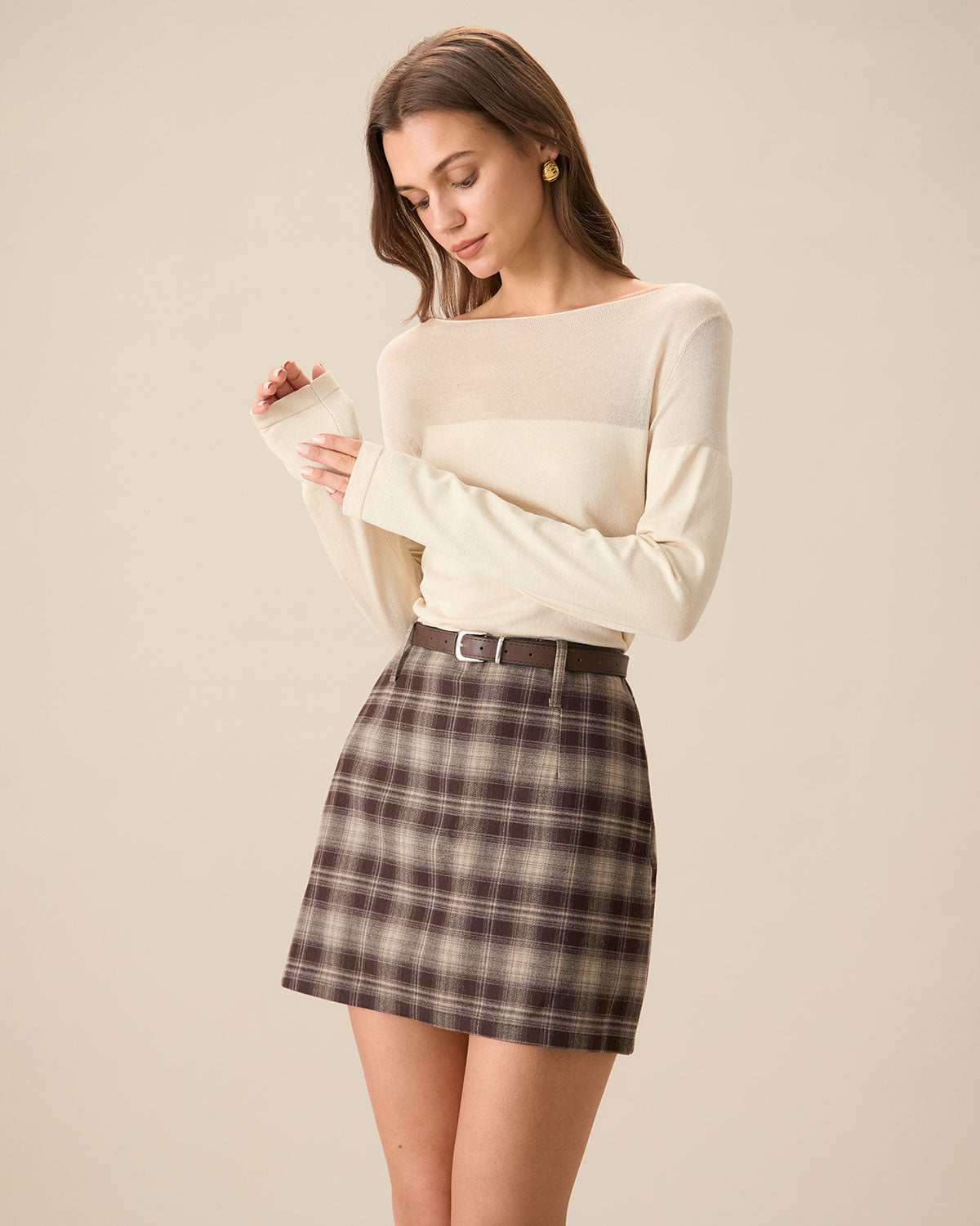 Μπεζ Πλεκτό Τοπ Με Λαιμόκοψη Σε Διάφανο Χρώμα