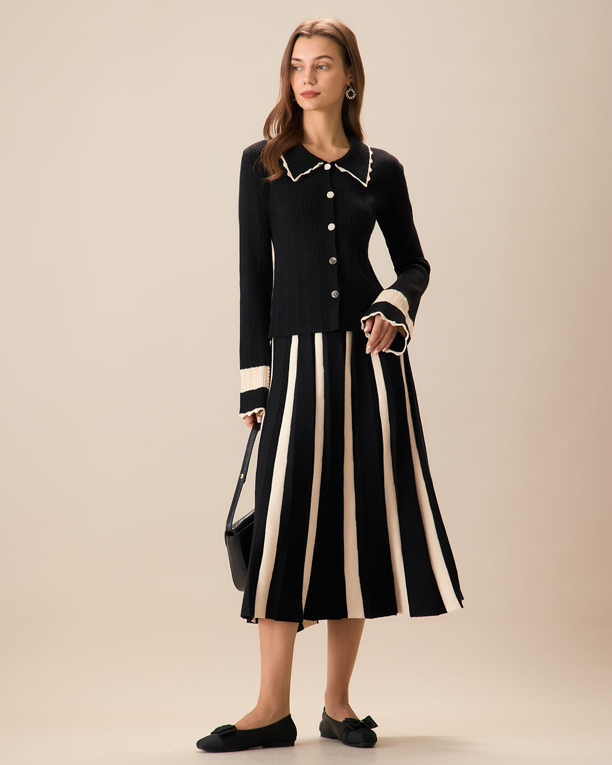 Μαύρη Ζακέτα Με Ραβδώσεις Και Ένθετα Με Κουμπιά