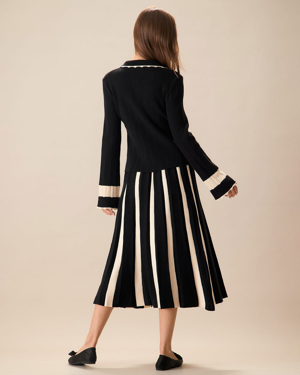 Μαύρη Ζακέτα Με Ραβδώσεις Και Ένθετα Με Κουμπιά