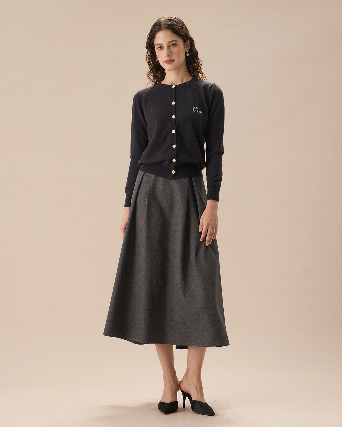 Γκρι Πλεκτή Ζακέτα Με Ένα Κουμπί Και Ριμπ Ύφανση