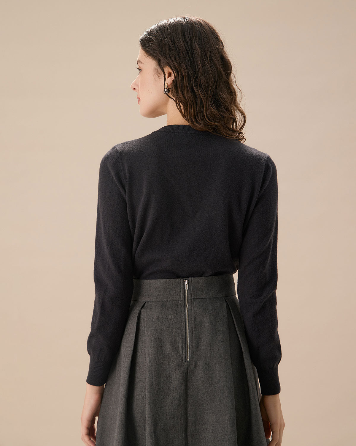 Γκρι Πλεκτή Ζακέτα Με Ένα Κουμπί Και Ριμπ Ύφανση