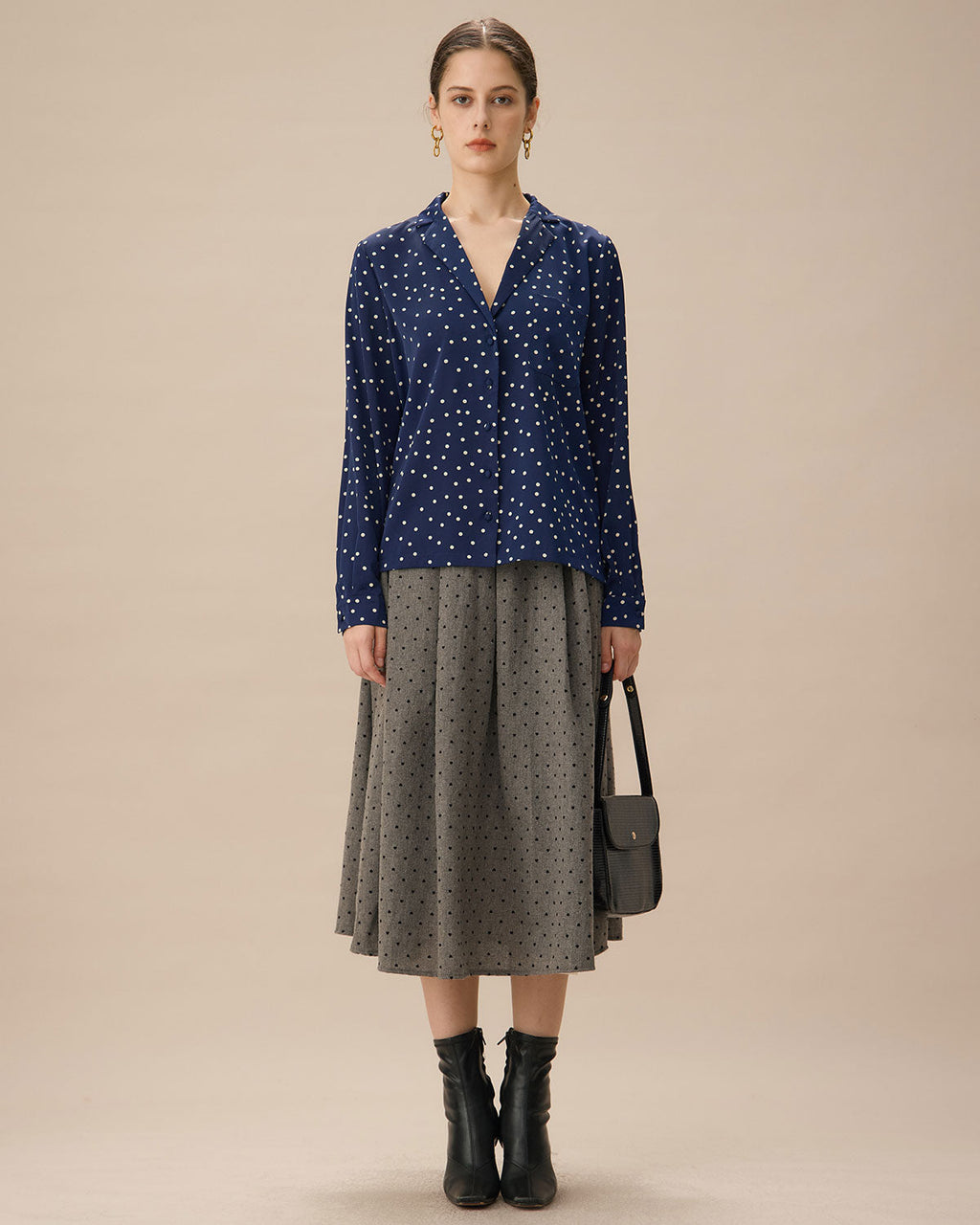 Μπλούζα Με Τσέπη Και Σχέδιο Πουά Με V Στο Τελείωμα