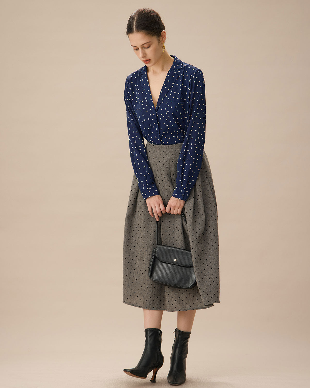 Γκρι Φούστα Με Πλισέ Πουά Και Μίντι