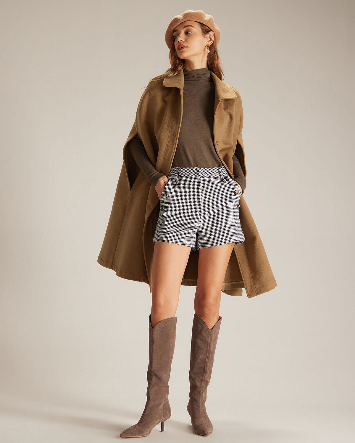 Καφέ Γιακάς Με Μονόπετο Κάπα