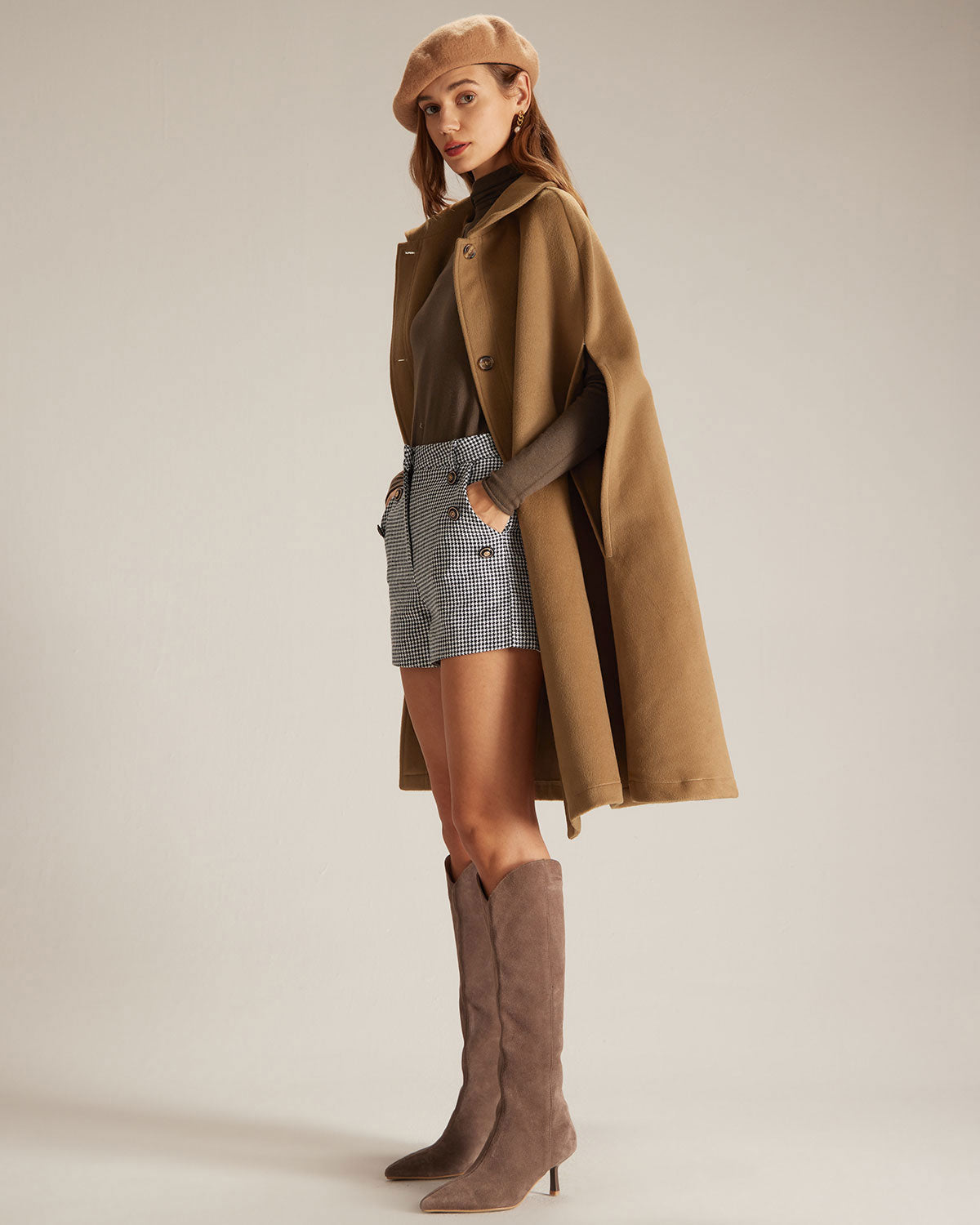 Καφέ Γιακάς Με Μονόπετο Κάπα