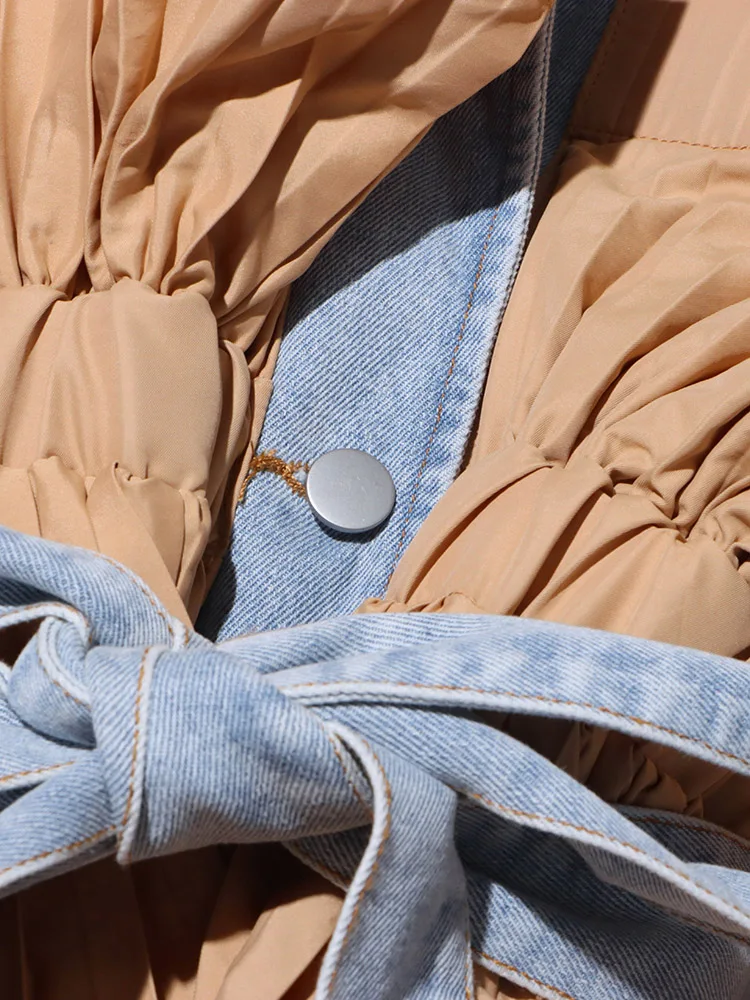 Τζιν Με Πλισέ Βολάν Και Μακρυμάνικο Κορδόνι