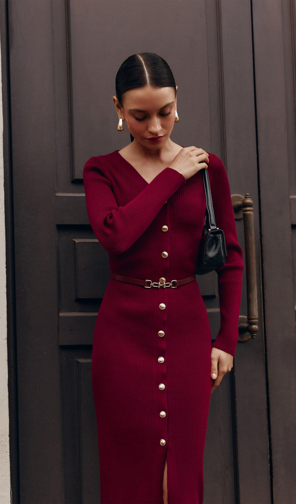 Πλεκτό Φόρεμα Μίντι Με Ζώνη Και V-Neck - Κόκκινο