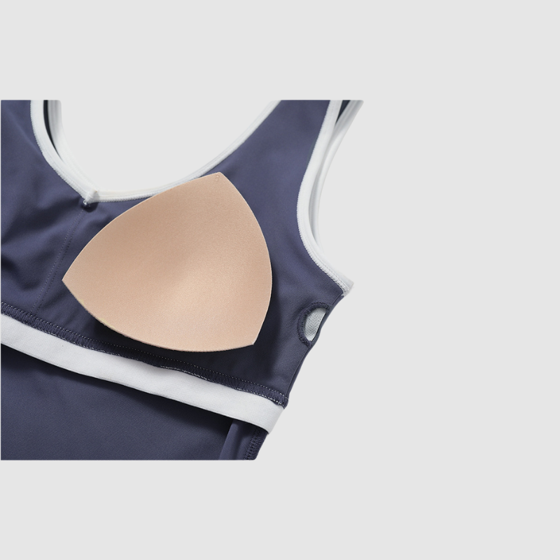Σετ Αθλητικού Σουτιέν Με Φαρδιά Μέση Και Κολάν Με V