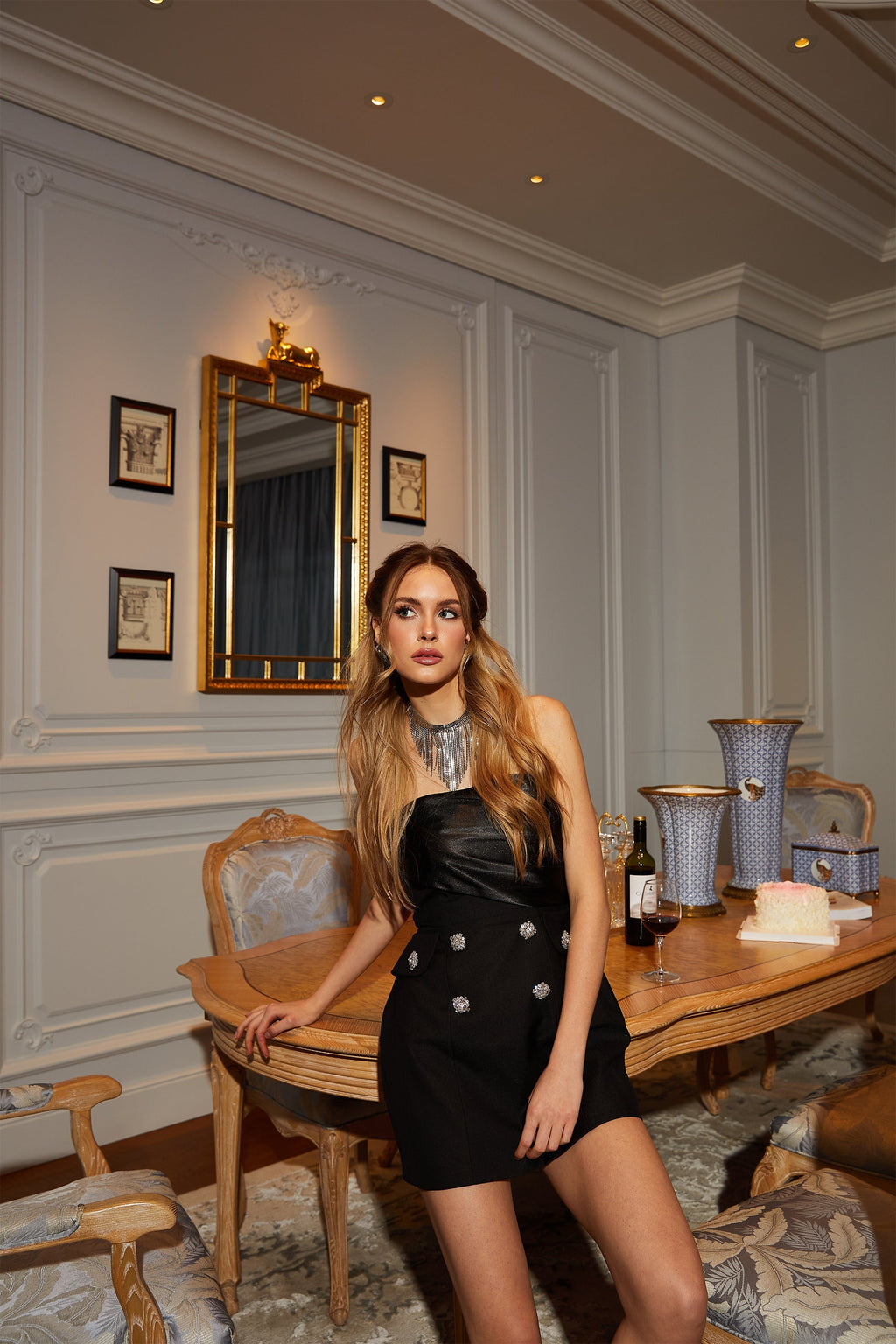 Μίνι Φόρεμα Mealla Με Κουμπιά Και Μαύρο Κρύσταλλο Και Φαρδύ Τελείωμα