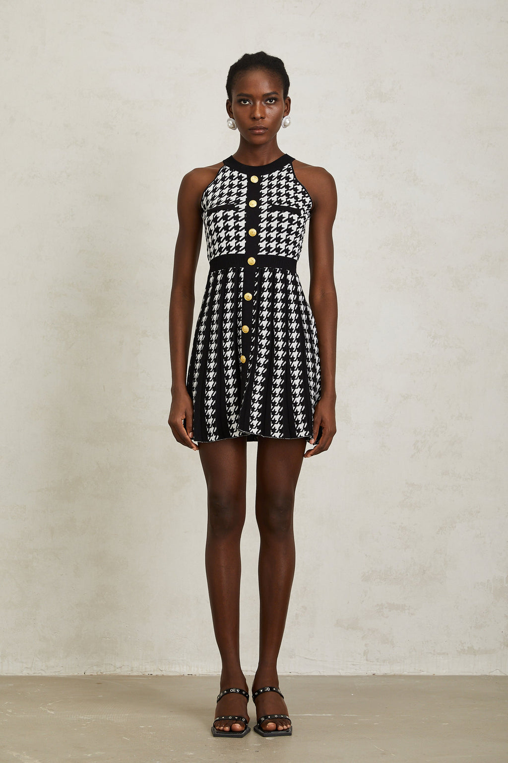 Μίνι Φόρεμα Με Κροσέ Και Πλεκτό Σχέδιο Ψαροκόκαλου Jacqueline Σε Μαύρο Χρώμα