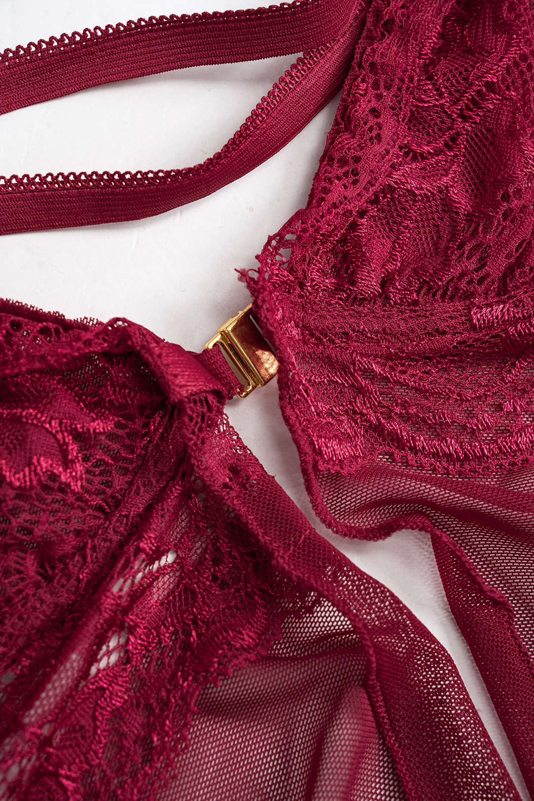 Σετ Νυχτικό Φόρεμα Και Εσώρουχο Με Δαντέλα Και Διάφανο Μπούστο