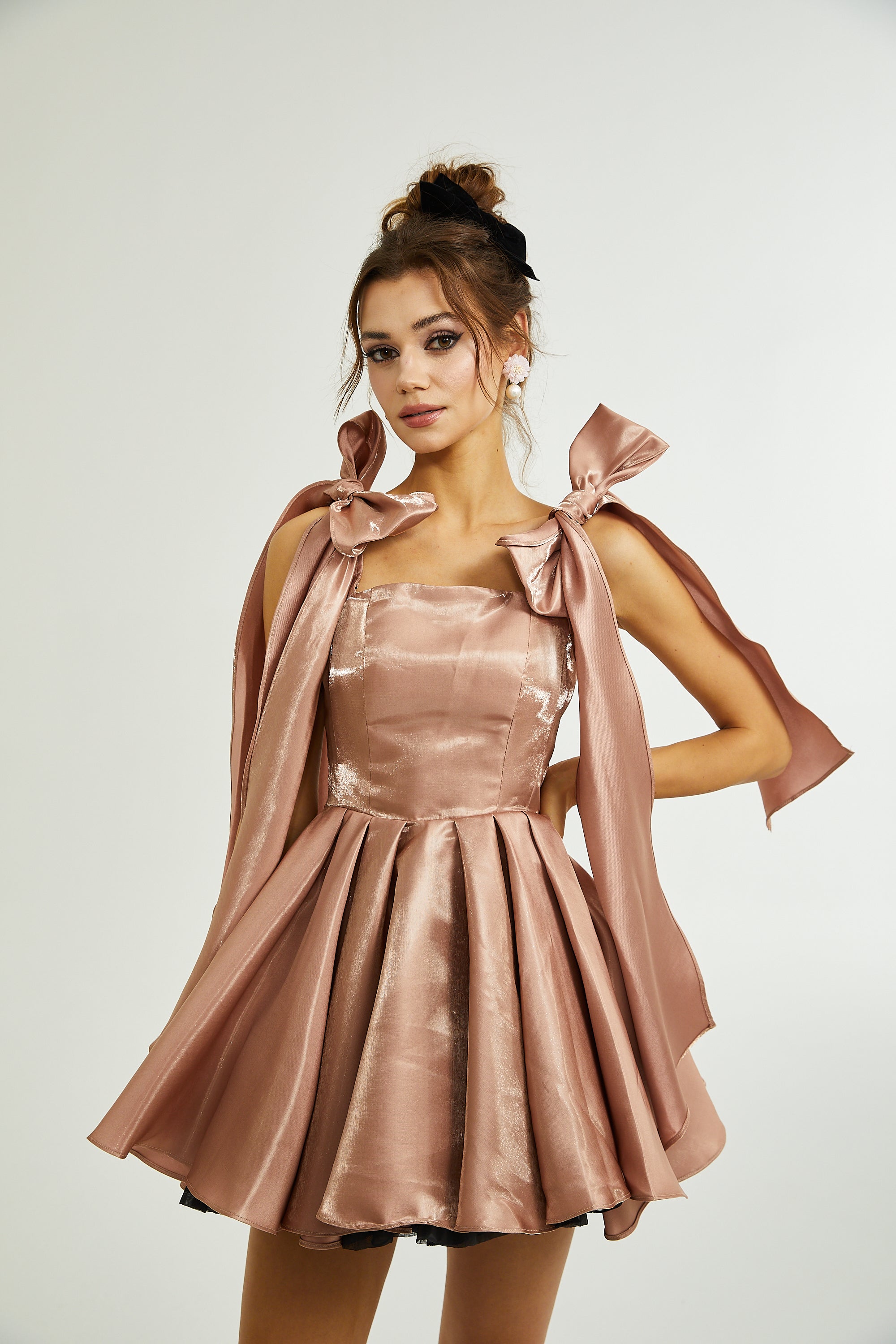 Φόρεμα Με Φαρδιά Γραμμή Catiana Και Φιόγκο