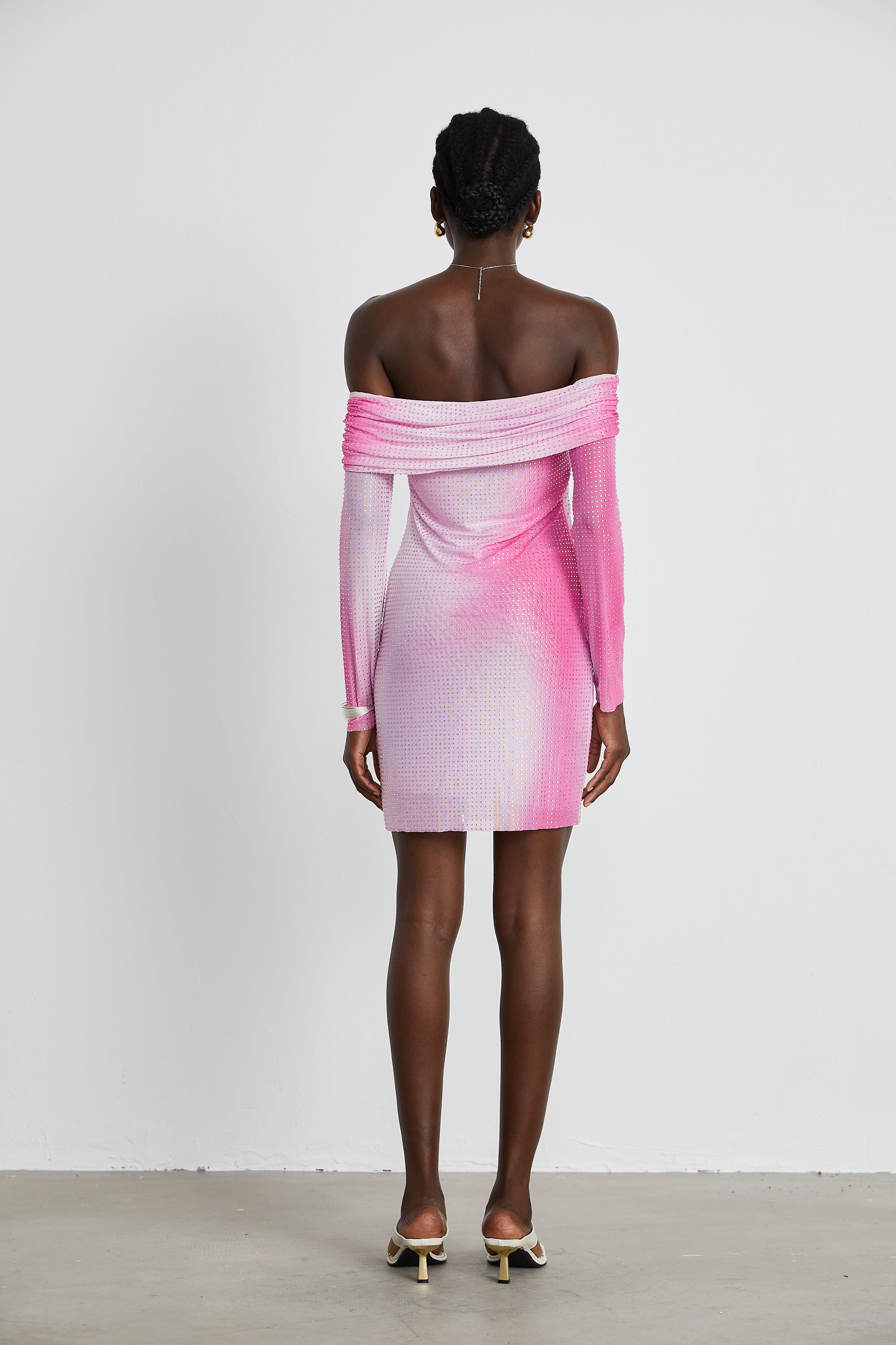 Μίνι Φόρεμα Με Κέντημα Και Έξω Τους Ώμους Από Την Andréa