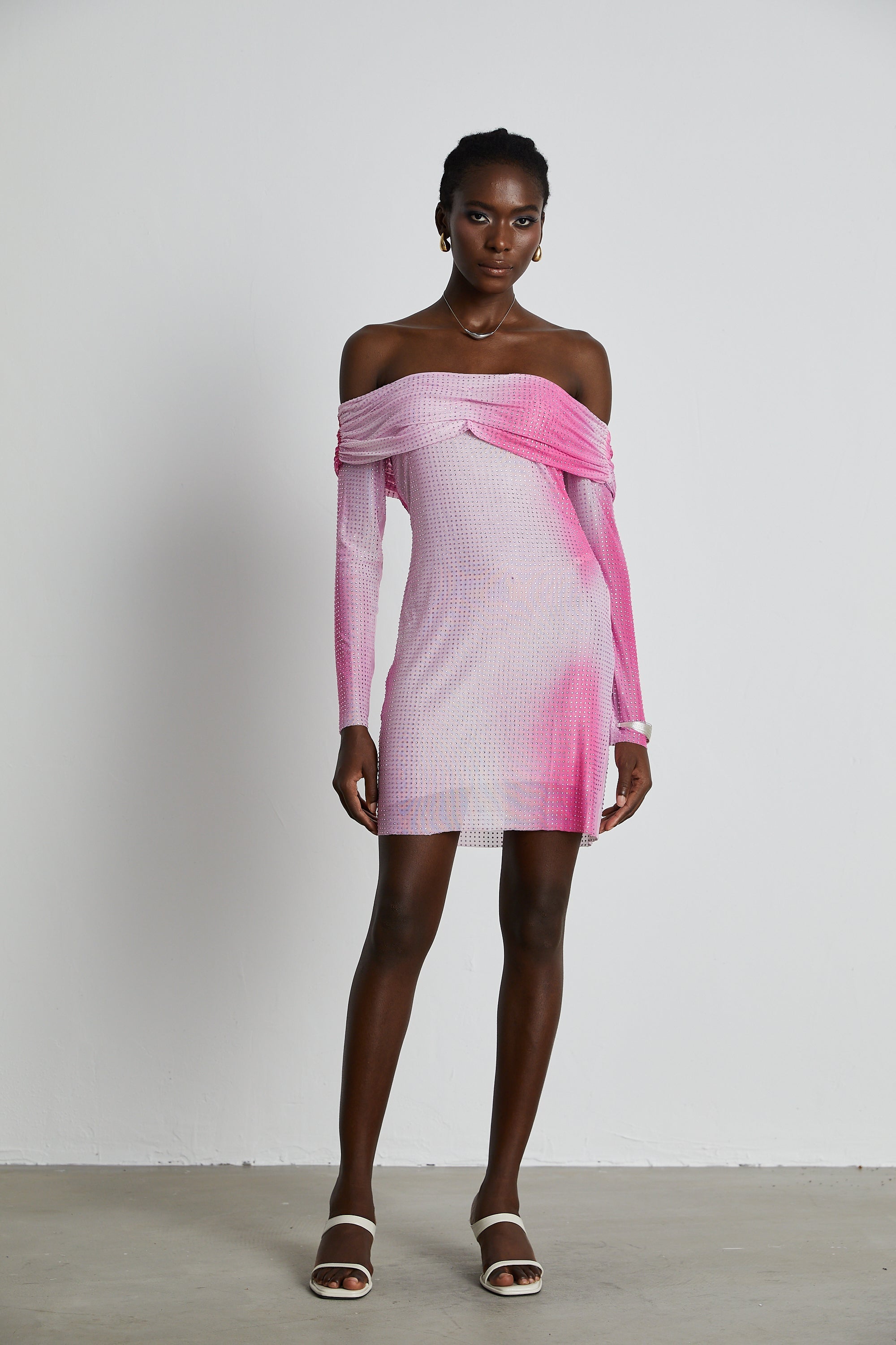 Μίνι Φόρεμα Με Κέντημα Και Έξω Τους Ώμους Από Την Andréa