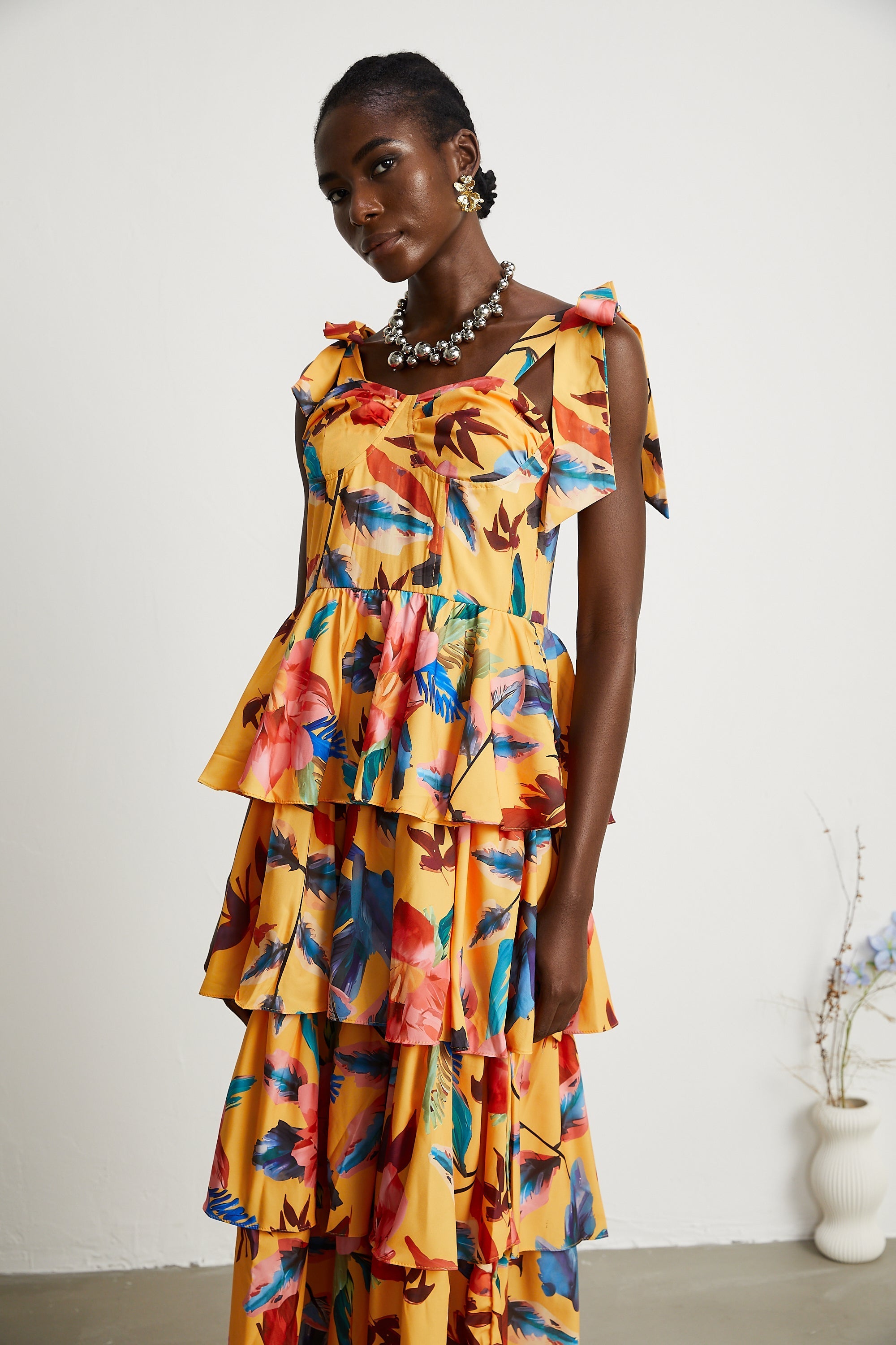 Φόρεμα Μίντι Με Φλοράλ Μοτίβο Enora Σε Στρώσεις