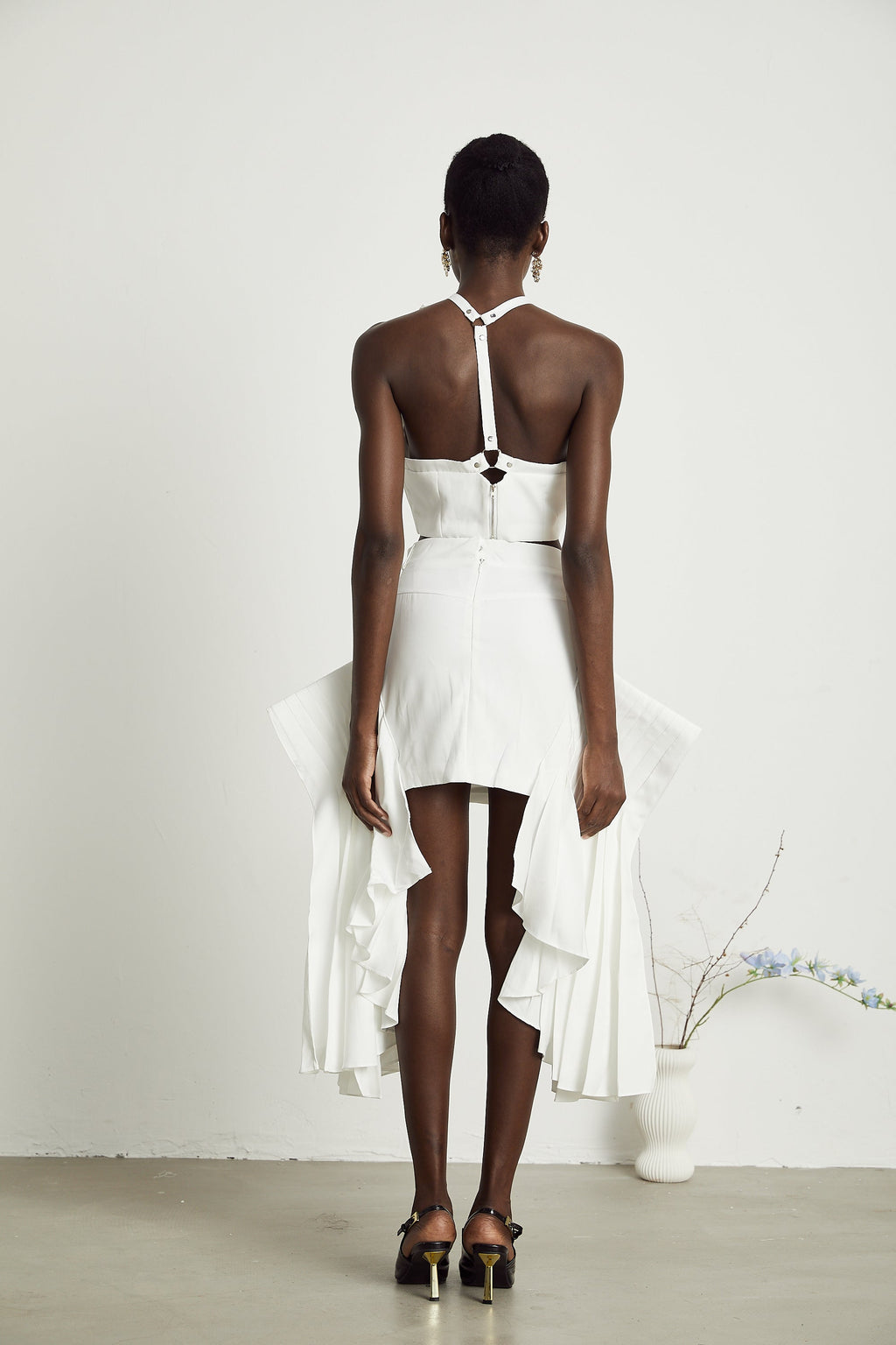 Σετ Από Κοντό Τοπ Και Φούστα Karina