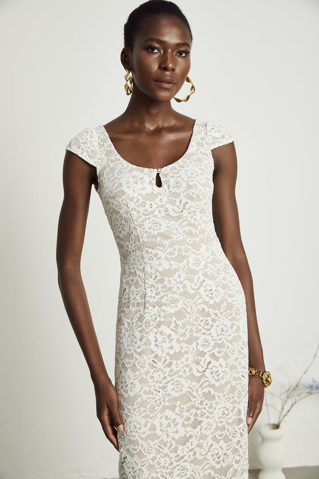 Φόρεμα Μίντι Με Δαντέλα Ariane Και Κέντημα Σε Φλοράλ Λεπτομέρειες