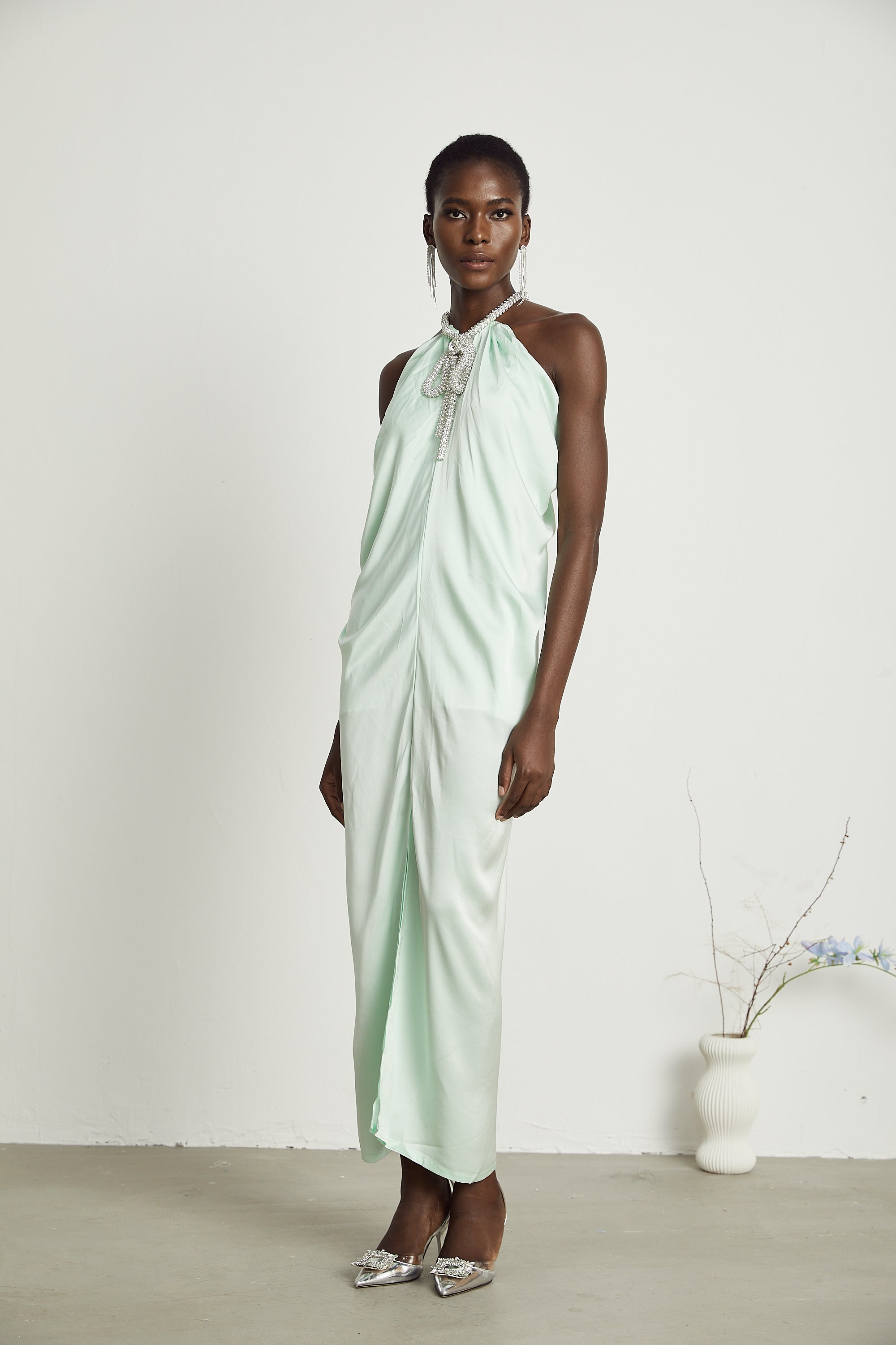 Φόρεμα Μίντι Με Λαιμόκοψη Και Κρυστάλλους Gisèle