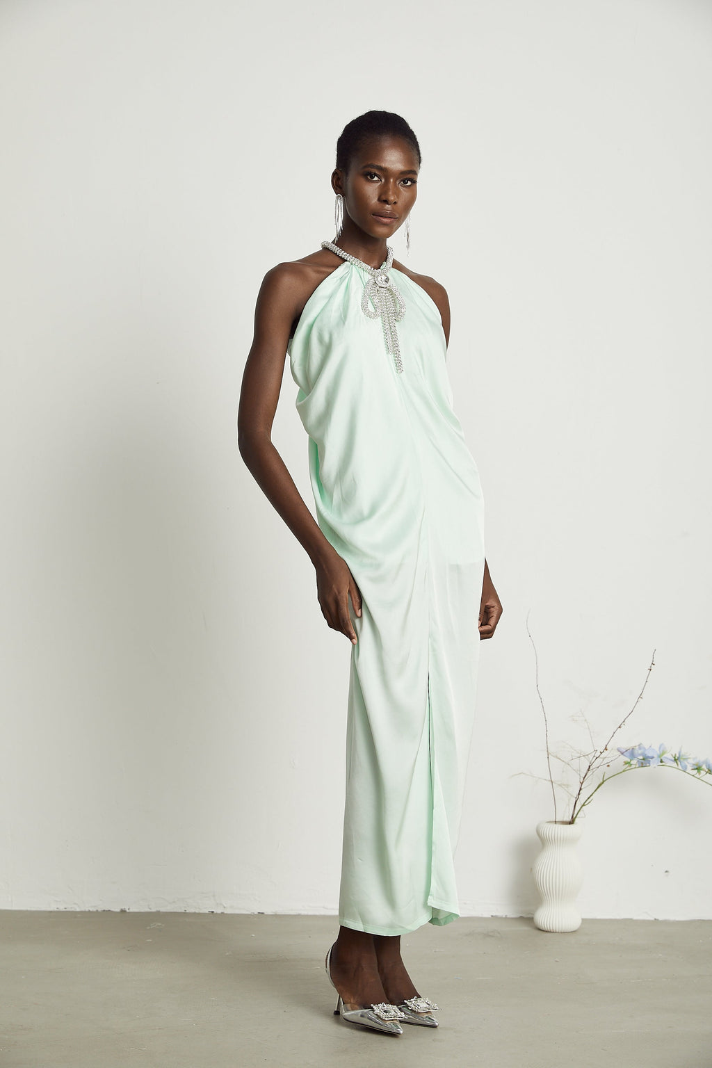 Φόρεμα Μίντι Με Λαιμόκοψη Και Κρυστάλλους Gisèle