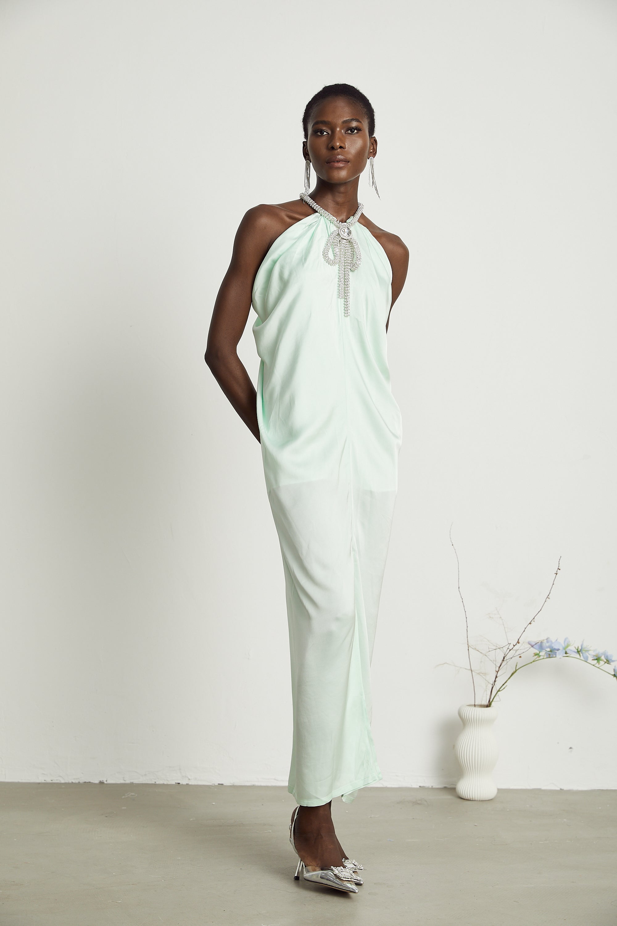 Φόρεμα Μίντι Με Λαιμόκοψη Και Κρυστάλλους Gisèle