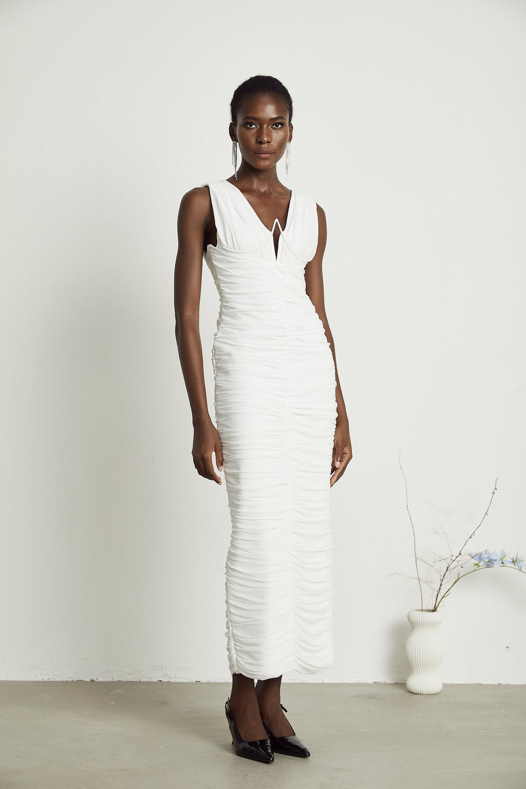 Φόρεμα Liane Με V Λαιμόκοψη Και Πλισέ Μίντι Φόρεμα