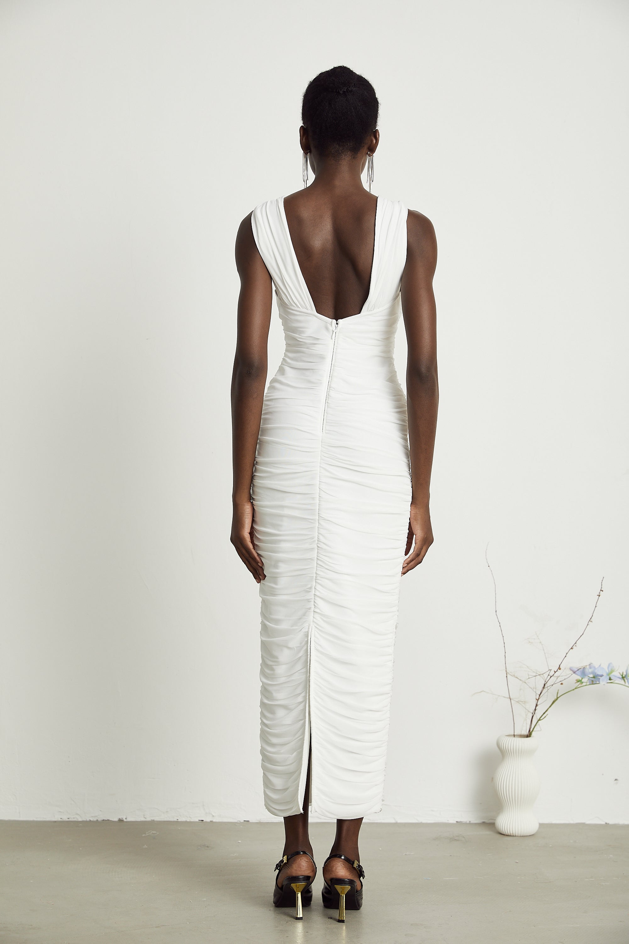 Φόρεμα Liane Με V Λαιμόκοψη Και Πλισέ Μίντι Φόρεμα