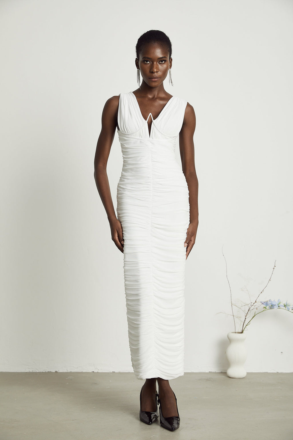 Φόρεμα Liane Με V Λαιμόκοψη Και Πλισέ Μίντι Φόρεμα