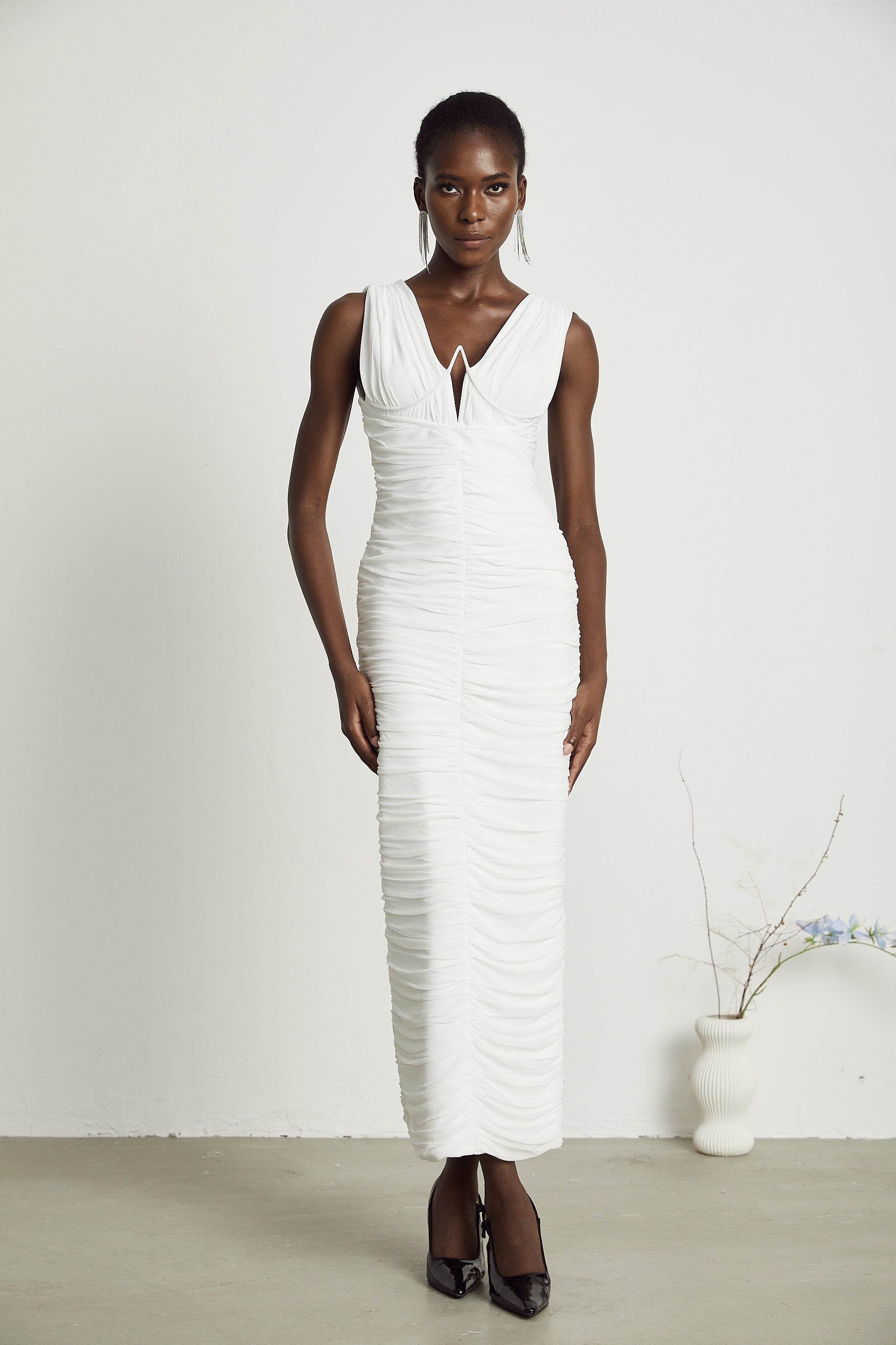 Φόρεμα Liane Με V Λαιμόκοψη Και Πλισέ Μίντι Φόρεμα