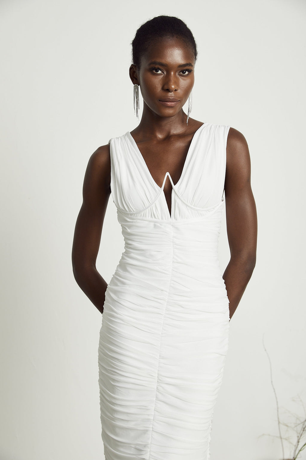 Φόρεμα Liane Με V Λαιμόκοψη Και Πλισέ Μίντι Φόρεμα