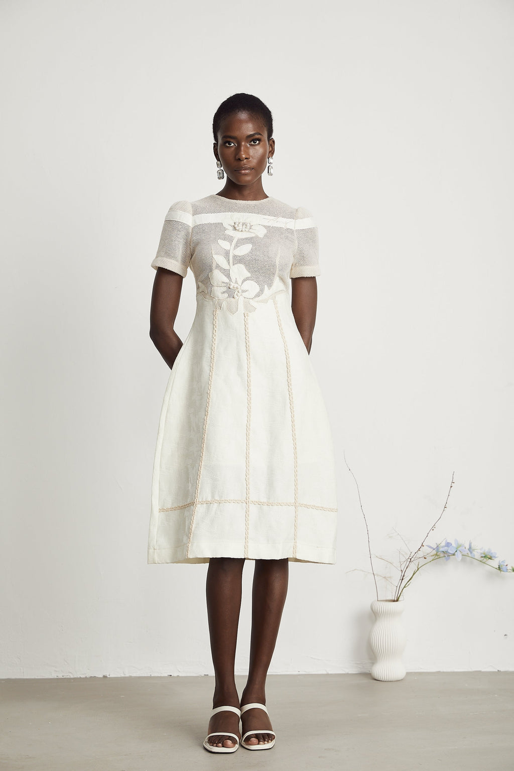 Φόρεμα Diane Με Κέντημα Και Λουλούδια