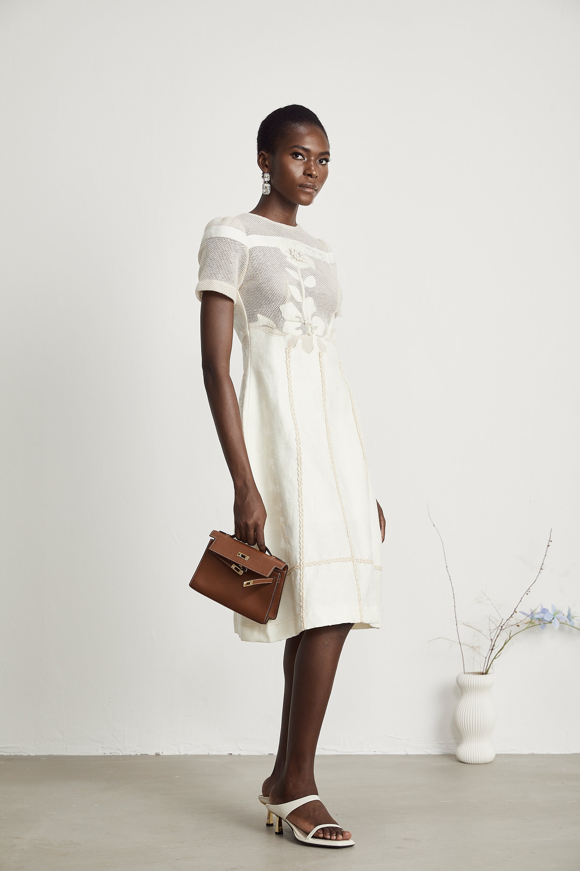 Φόρεμα Diane Με Κέντημα Και Λουλούδια