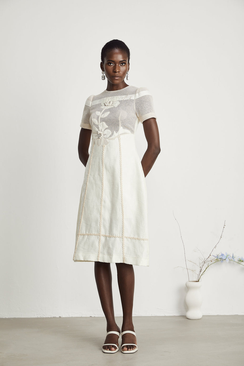 Φόρεμα Diane Με Κέντημα Και Λουλούδια