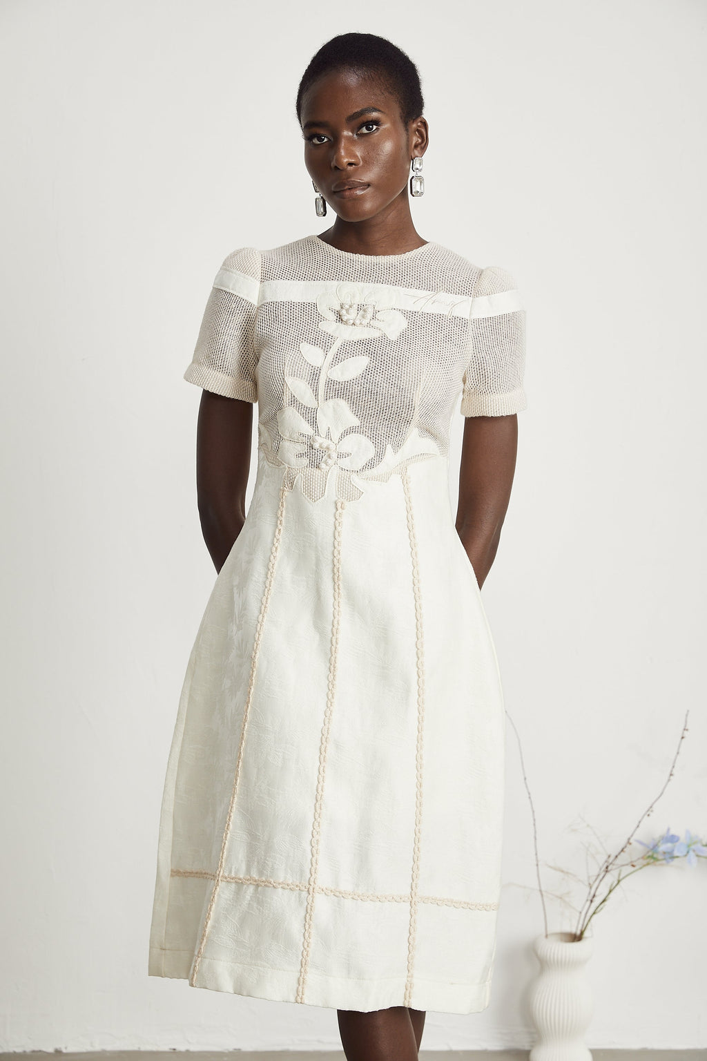 Φόρεμα Diane Με Κέντημα Και Λουλούδια