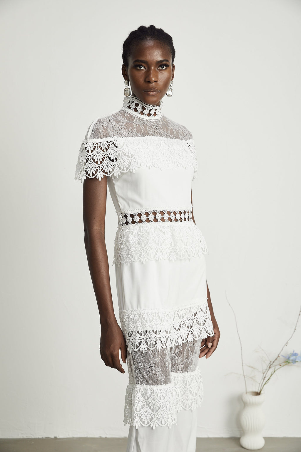 Ολόσωμη Φόρμα Με Δαντέλα Και Πάνελ Από Μαρτινίκα