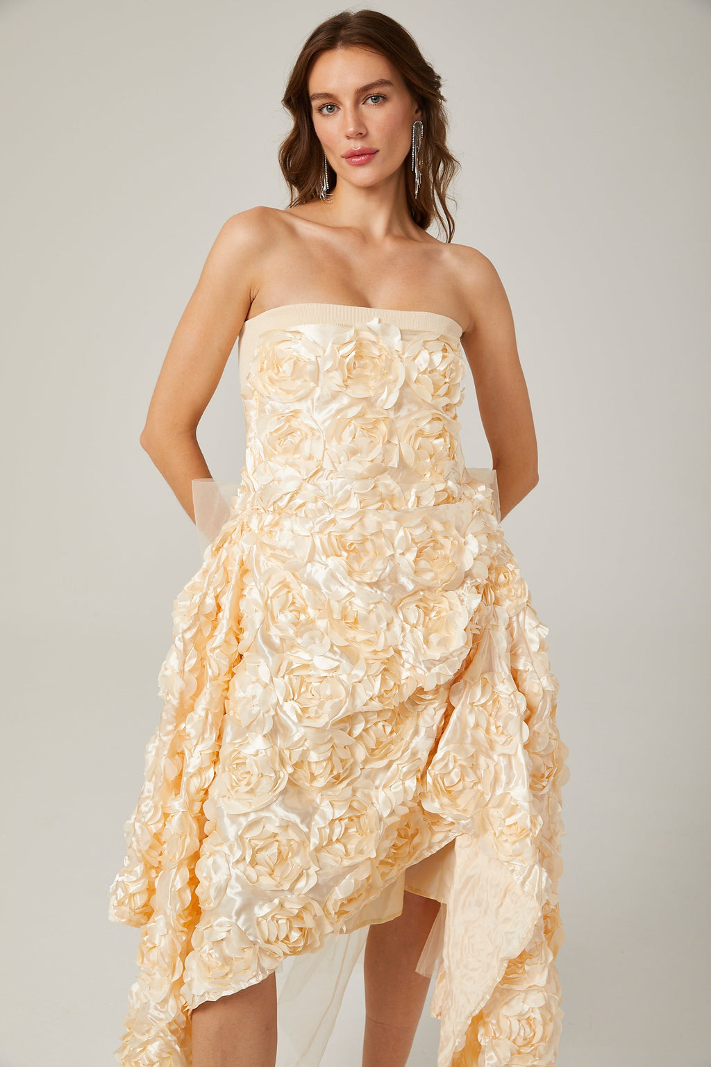 Φόρεμα Μίντι Με Απλικέ Λουλούδια Sydel