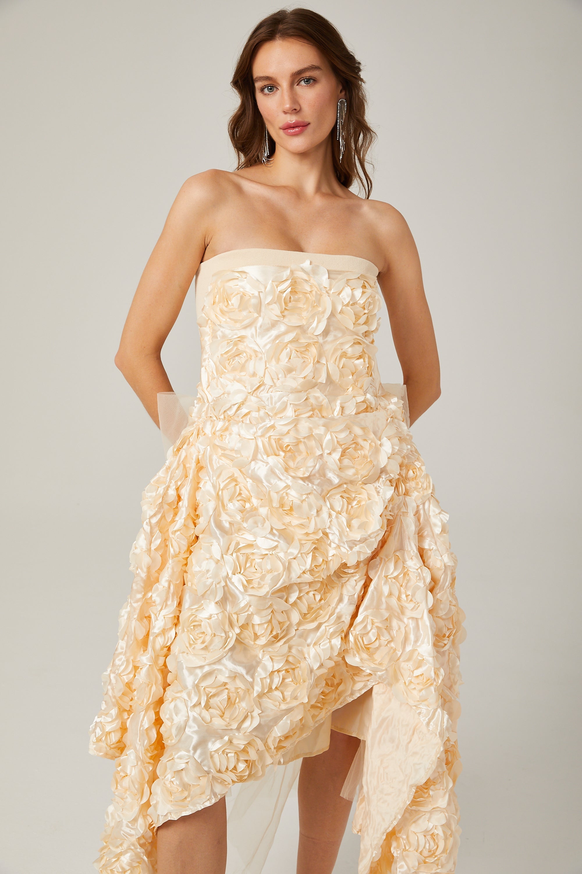 Φόρεμα Μίντι Με Απλικέ Λουλούδια Sydel