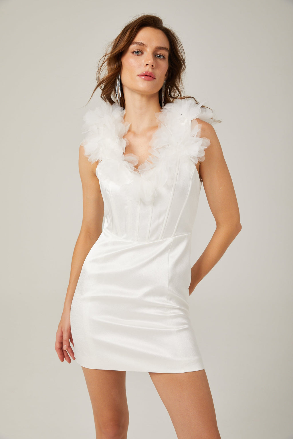 Μίνι Φόρεμα Με Κορσέ Jaime Σε Λευκό Χρώμα Και Ψεύτικα Λουλούδια