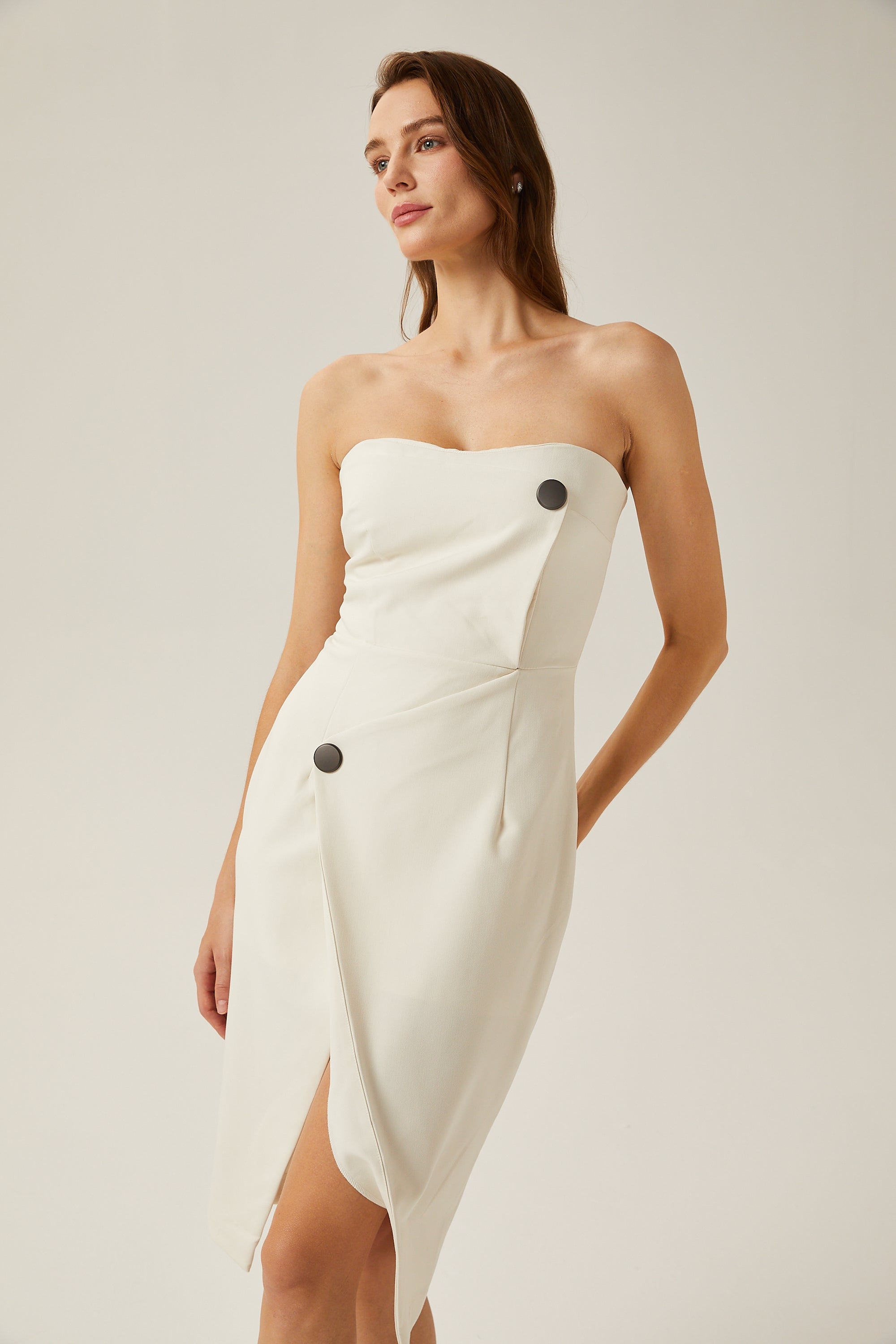 Λευκό Φόρεμα Midi Με Έξω Τους Ώμους Για Τα Χριστούγεννα