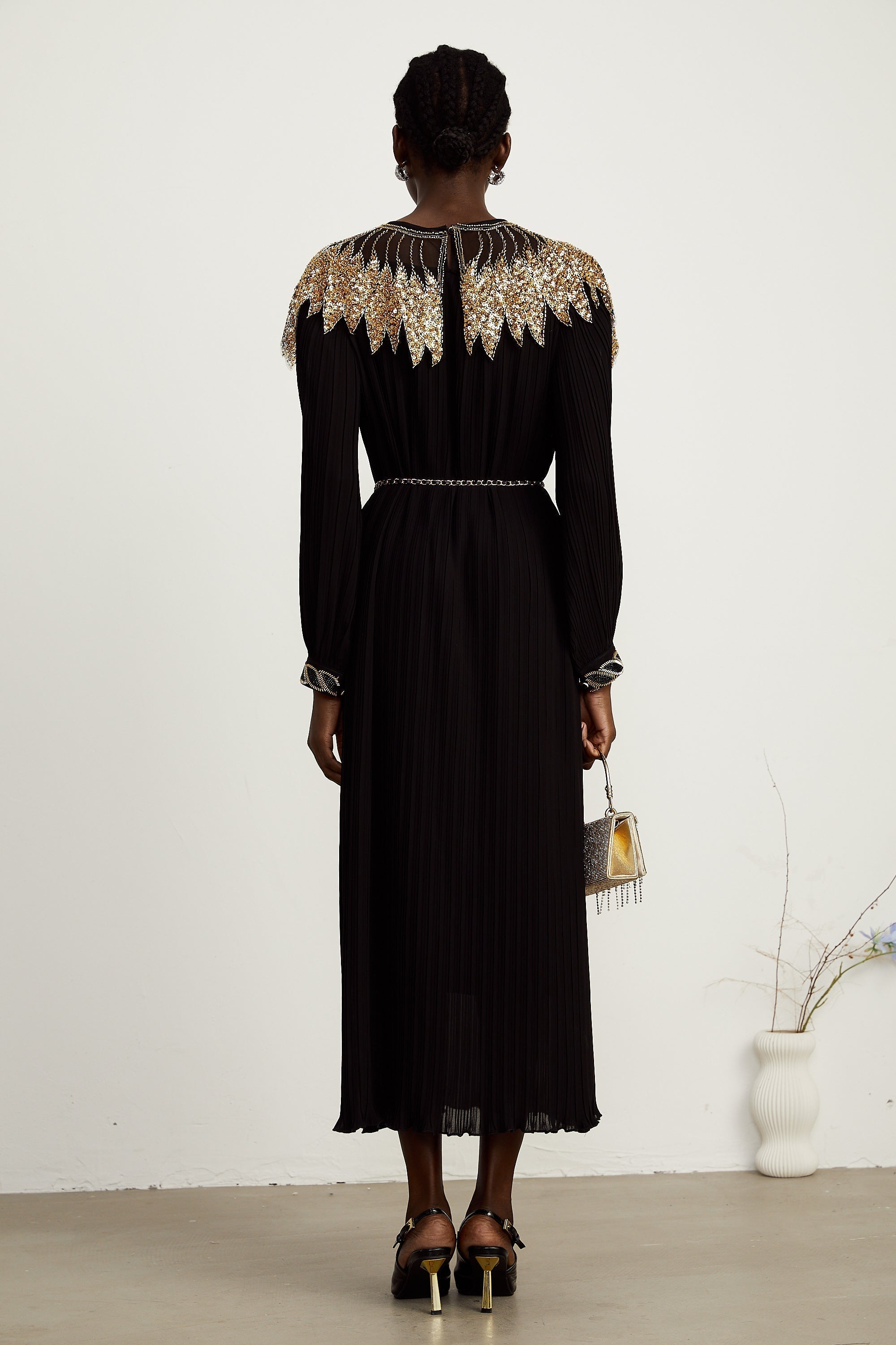 Μαύρο Φόρεμα Μίντι Με Πούλιες Από Τούλι Και Ριμπ Ύφανση Hélène