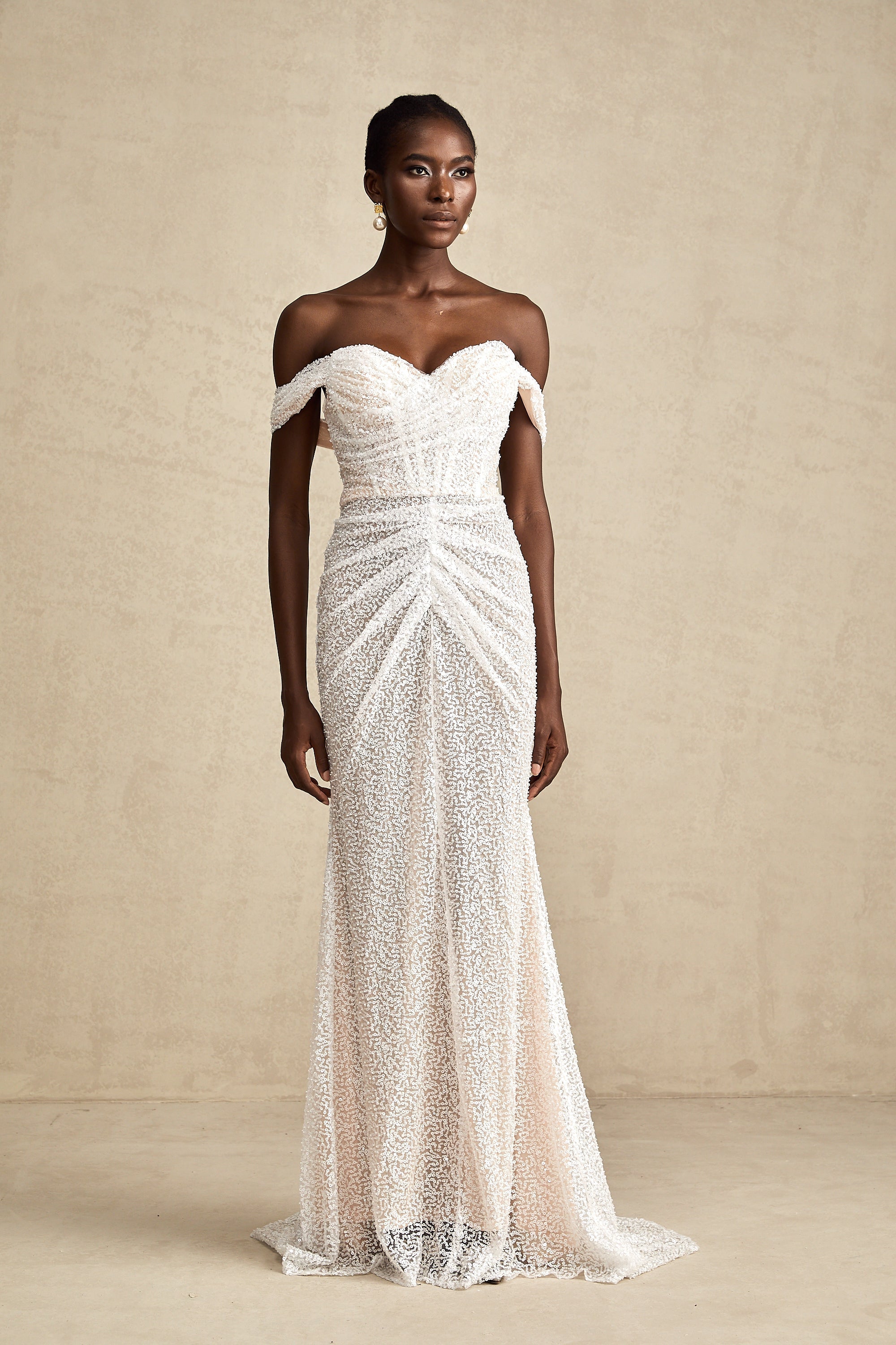 Φόρεμα Margot Με Λευκό Κέντημα Και Έξω Ώμους