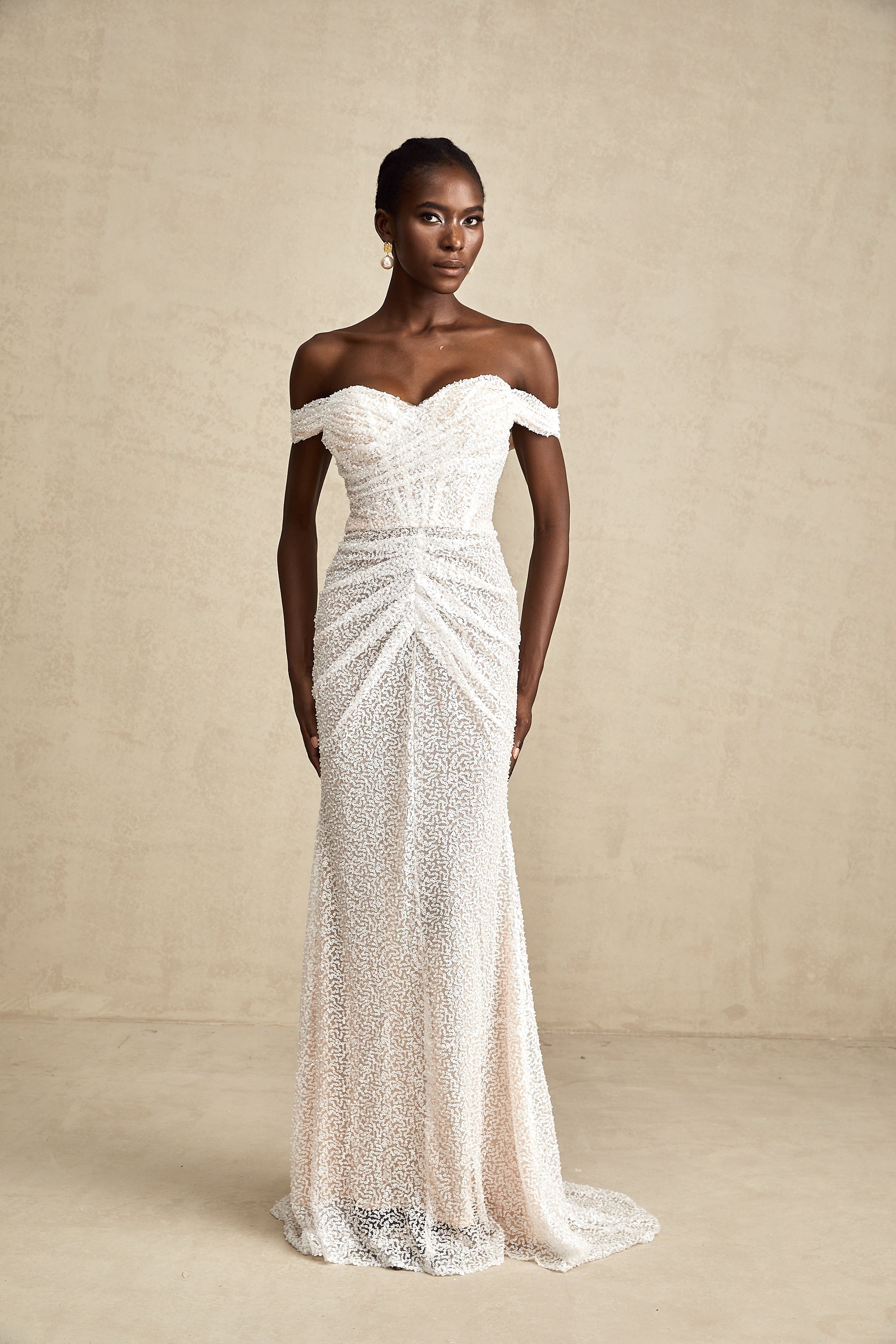 Φόρεμα Margot Με Λευκό Κέντημα Και Έξω Ώμους