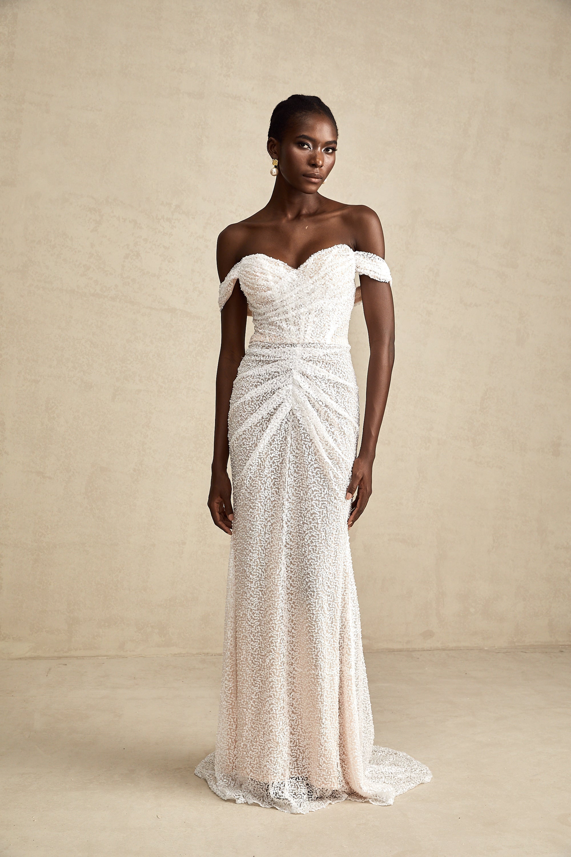 Φόρεμα Margot Με Λευκό Κέντημα Και Έξω Ώμους