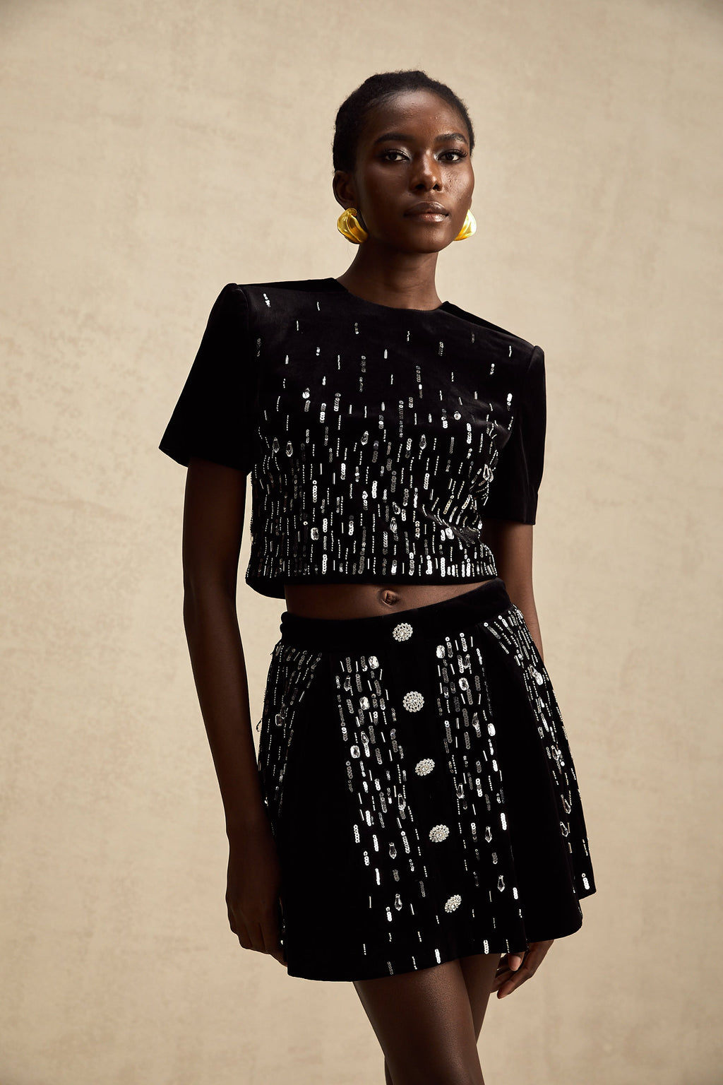 Σετ Ασορτί Τοπ Και Φούστας Με Κέντημα Isabeau Black Velvet