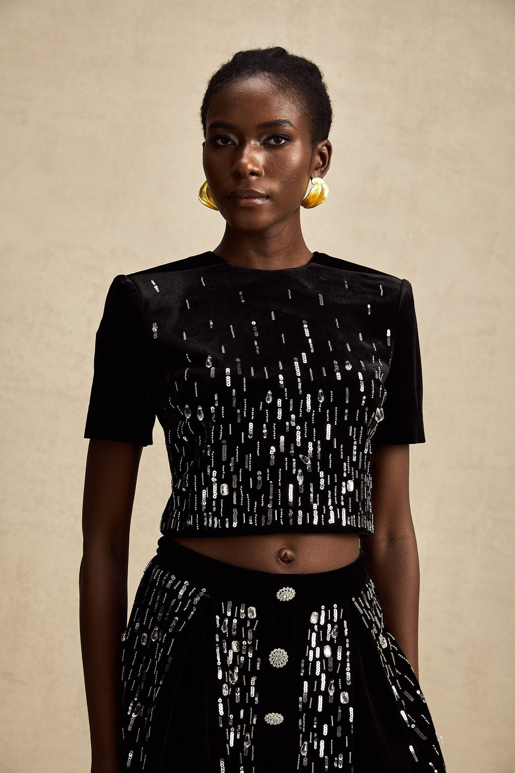 Σετ Ασορτί Τοπ Και Φούστας Με Κέντημα Isabeau Black Velvet