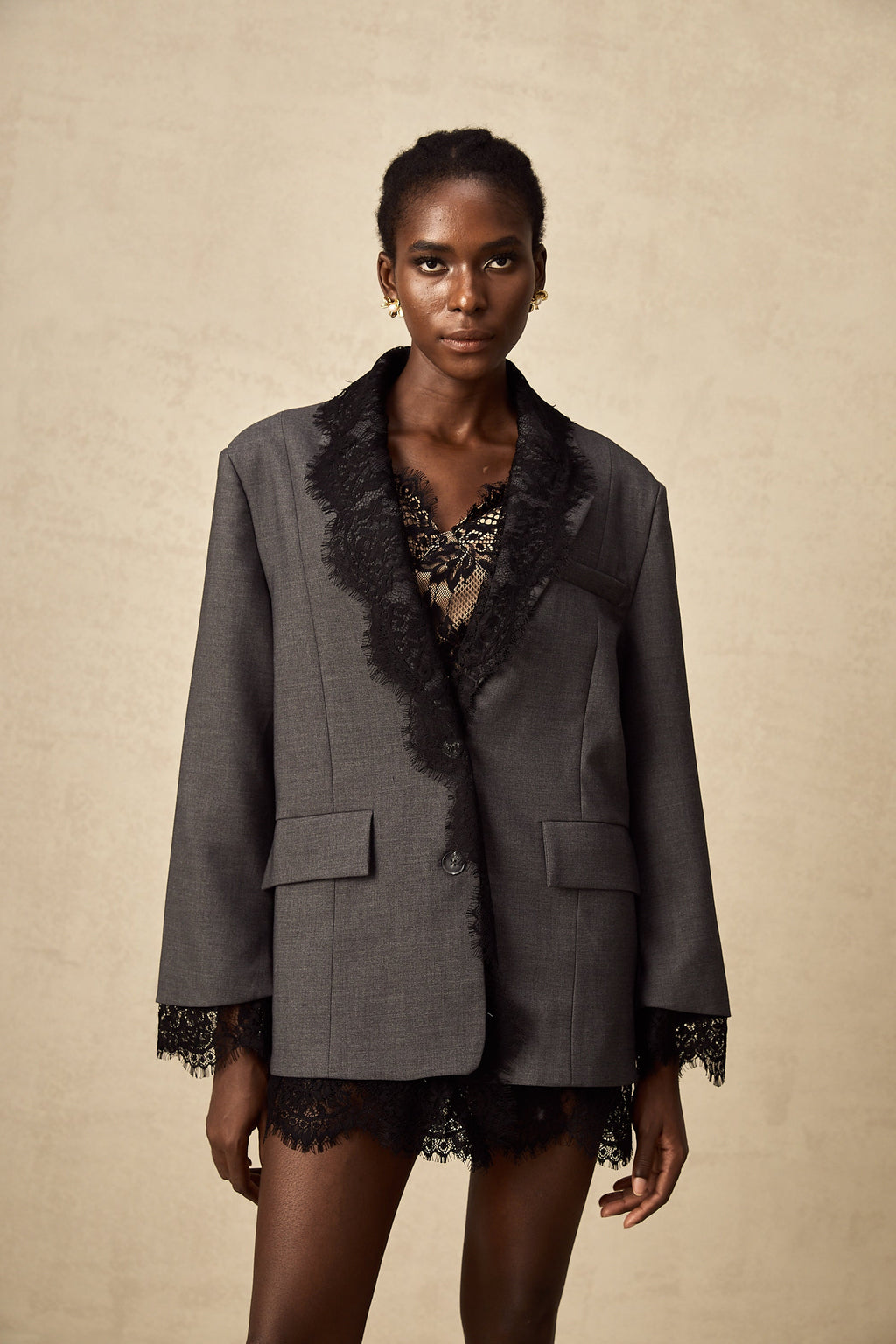 Σακάκι Με Δαντέλα Dianthe Σε Γκρι Χρώμα