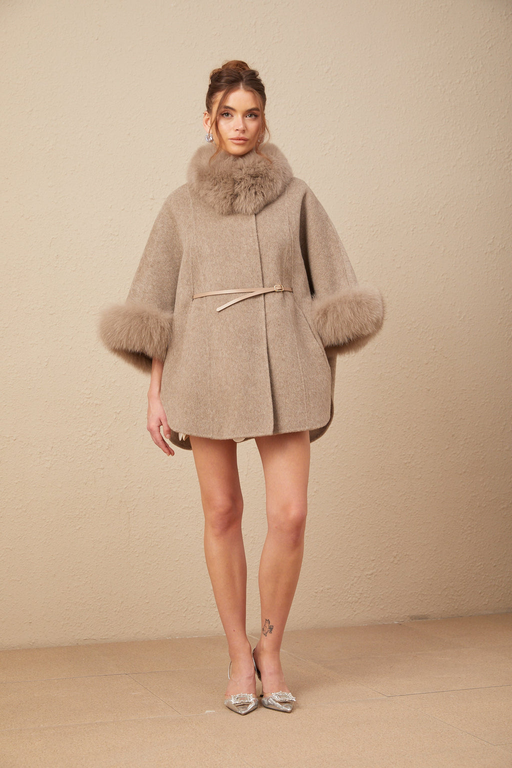 Παλτό Με Κουκούλα Και Ζώνη Από Μαλλί Chloris