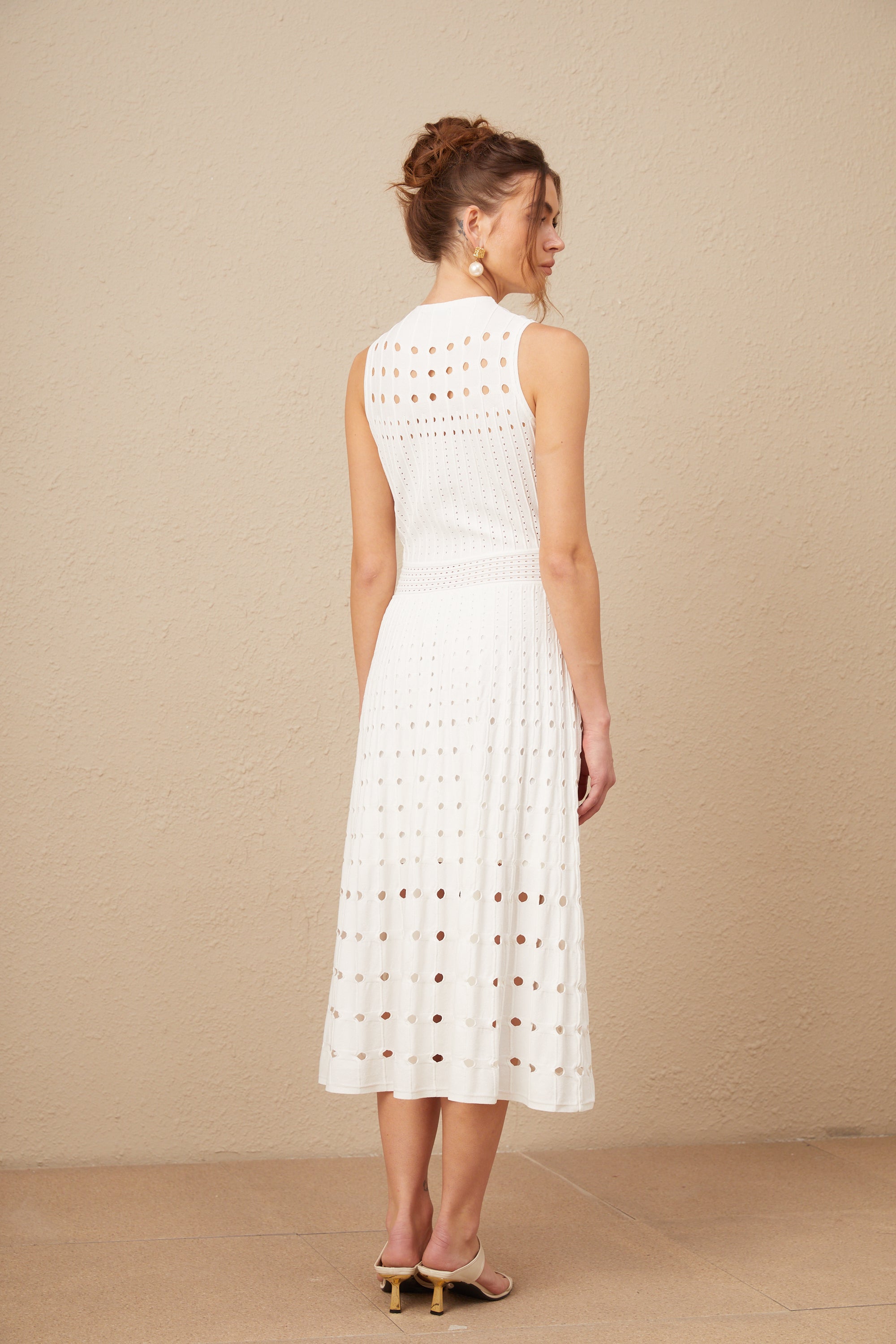 Λευκό Φόρεμα Με Μανίκια Charlotte, Χωρίς Μανίκια Και Κοψίματα ®