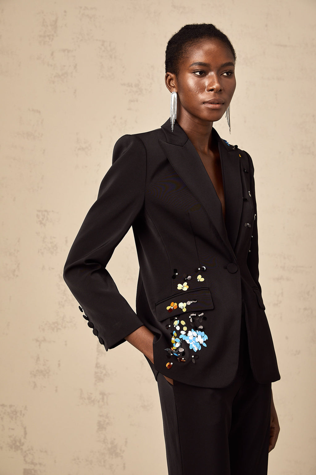 Σετ Simona Από Μαύρο Σακάκι Και Παντελόνι Με Πούλιες